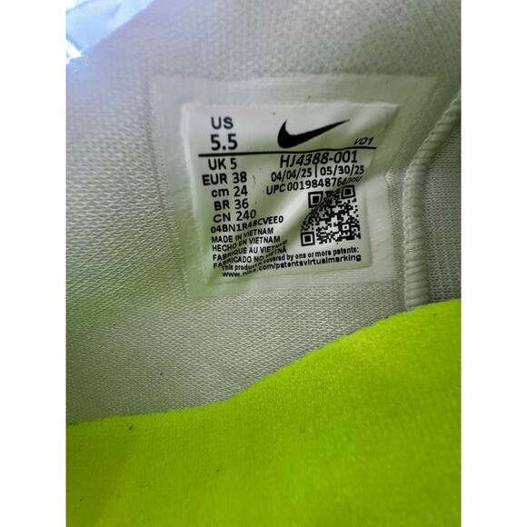 Nike Book 1 “Neon” size 5.5 men’s/7 women’s